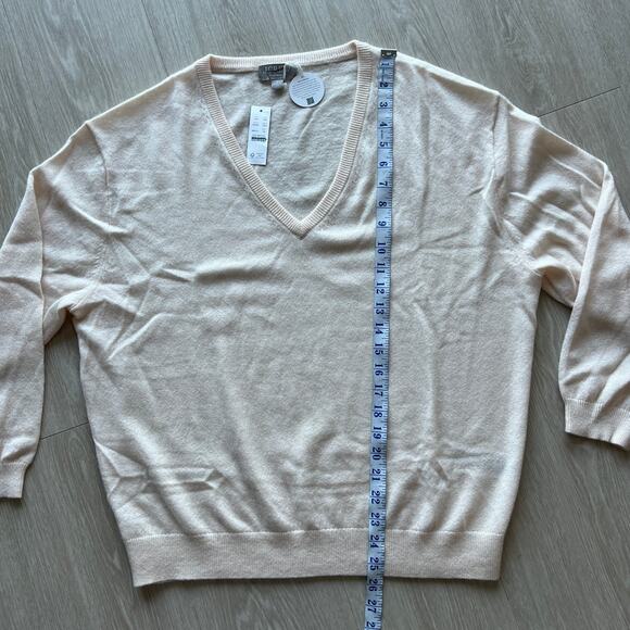 J Crew Cashmere Relaxed V-neck Sweater Womens Medium Muslin White - Picture 7 of 12